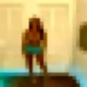 Découvre Laetitia, 29 ans à Aire-sur-la-Lys en privé