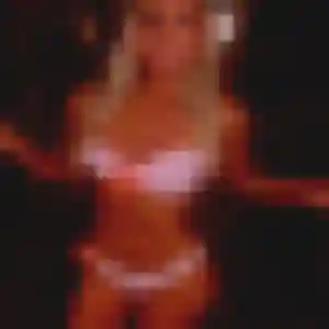 Sexy Yvonne, 23 ans à Altillac - la contacter