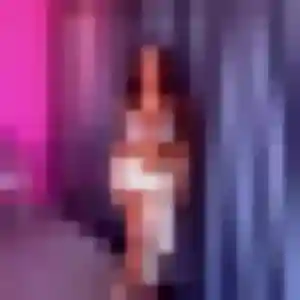 Contacte Marie-Jeanne, 32 ans à Ambleny en privé
