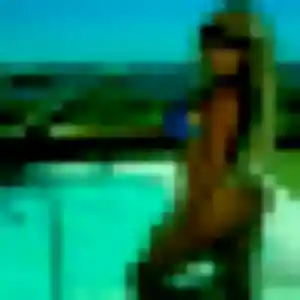 Photo de Regine à Anteuil (22 ans) - plan cul sans inscription