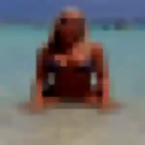 Maelys, 29 ans, en ligne à Armissan pour une rencontre coquine