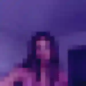 Sexy Karen, 22 ans à Aspet - voir sa photo