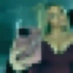 Touria, 24 ans, en ligne à Attigny pour une rencontre coquine