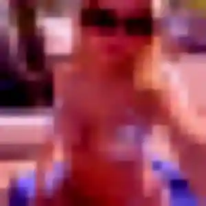 Rejoins Josephine, 25 ans à Auberchicourt en privé