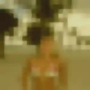 Naomi (32 ans) à Aubin attend une rencontre ce soir