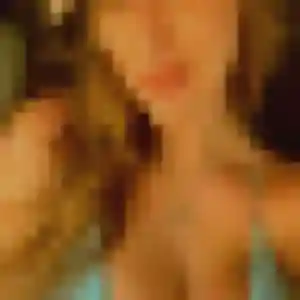 Photo exclusive de Laura, 43 ans à Aurec-sur-Loire - rencontre sans lendemain