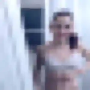 Ursula, femme de 23 ans cherche plan cul à Aurseulles