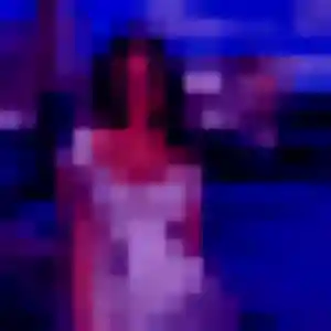 Hermine, 22 ans, en ligne à Aussillon pour une rencontre coquine