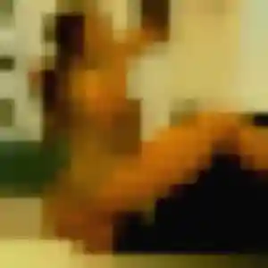 Photo de Azalee à Auxy (32 ans) - plan cul anonyme