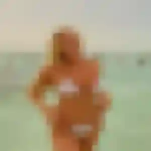 Katia, femme de 23 ans propose plan cul à Avessac