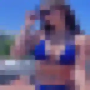 Yasmina, 22 ans, cherche un plan cul à Awoingt