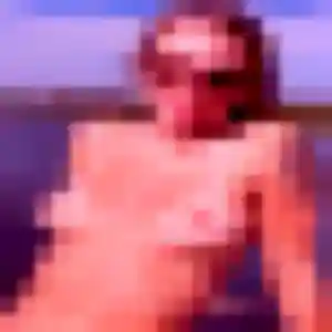 Melodie, 26 ans, connectée à Azur pour une rencontre coquine