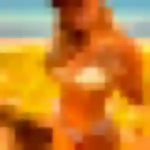 Découvre Mila, 24 ans à Batz-sur-Mer en privé