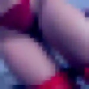 Claire, 25 ans, connectée à Bazoches-les-Gallerandes pour un plan cul