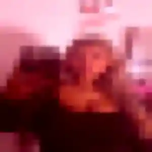 Touria, 25 ans, disponible à Bazoilles-sur-Meuse pour un plan cul