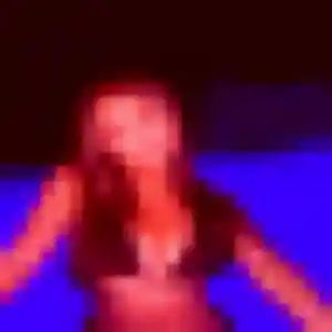 Nelly (31 ans) à Bécon-les-Granits attend une rencontre rapidement