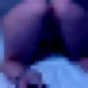 Lina, 22 ans, en ligne à Belhomert-Guéhouville pour une rencontre coquine