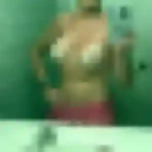 Natacha, 38 ans, disponible à Bellevigne-en-Layon pour un plan cul