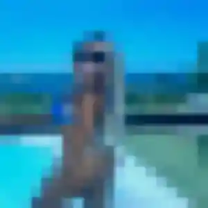 Constance, 30 ans, en ligne à Benoîtville pour une rencontre coquine