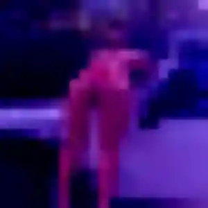 Rencontre Lilou, 24 ans à Berthen en privé