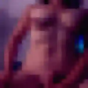 Violette de Béthisy-Saint-Pierre, 38 ans - plan cul discret