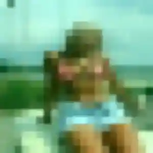 Photo de Geraldine à Biras (25 ans) - plan cul anonyme