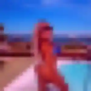 Photo de Brunehilde à Biron (26 ans) - plan cul discret