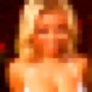 Charmante Aurelie, 32 ans à Blyes - voir sa photo