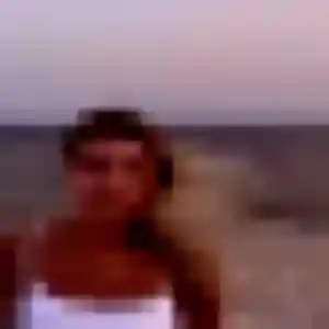 Alienor, 37 ans, connectée à Boisset-Saint-Priest pour un plan cul