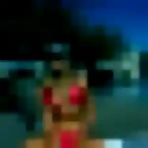 Martine, femme de 27 ans propose plan cul à Boué