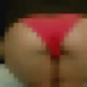 Anais, 22 ans, connectée à Bouglon pour un plan cul