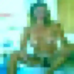 Sexy Germaine, 31 ans à Bouhet - découvrir son profil