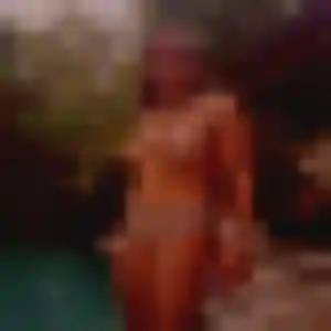 Bertille, femme de 42 ans propose plan cul à Boulot