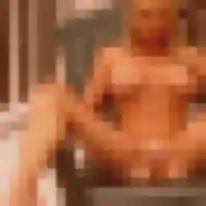 Ornella (27 ans) à Bourg-Beaudouin cherche une rencontre ce soir