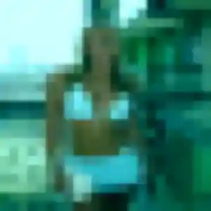 Laura, fille de 35 ans cherche plan cul à Bourgon