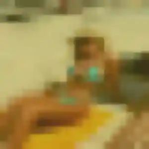 Contacte Erika, 28 ans à Bourgvallées gratuitement