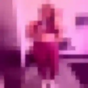 Yvette, 25 ans, connectée à Breilly pour une rencontre coquine