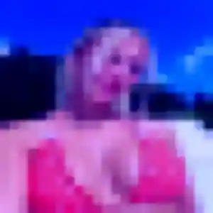 Emilie, femme de 24 ans cherche plan cul à Breuches