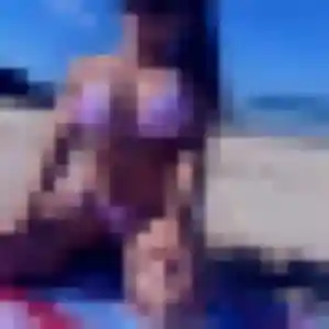Contacte Kenza, 36 ans à Bû en t'inscrivant