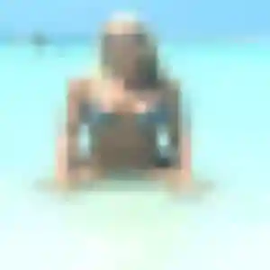Photo de Laetitia à Buc (24 ans) - plan cul gratuit