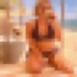 Rejoins Lilou, 26 ans à Burgnac en t'inscrivant