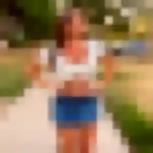 Elena, femme de 24 ans veut plan cul à Bussières