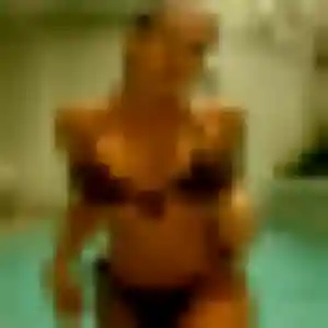 Charmante Lou-Anne, 35 ans à Cabrières-d'Aigues - voir sa photo