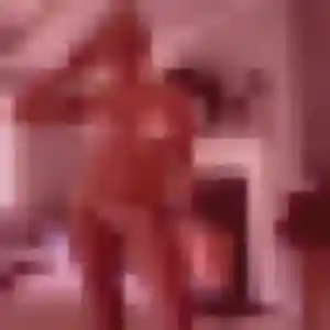 Rejoins Fanny, 36 ans à Cadenet en privé