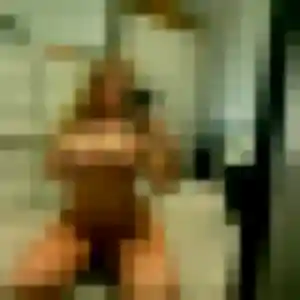 Rencontre Eva, 40 ans à Cadolive en privé