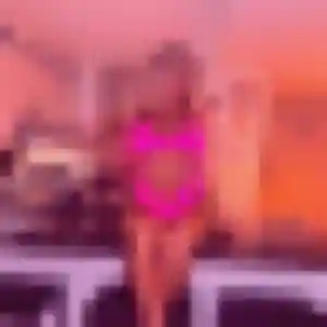 Sexy Nelly, 23 ans à Caix - la contacter