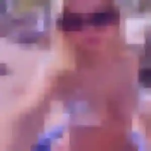 Yolande, 23 ans, disponible à Carlus pour un plan cul