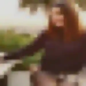 Alexandra (25 ans) à Caumont-sur-Durance attend un plan cul aujourd'hui