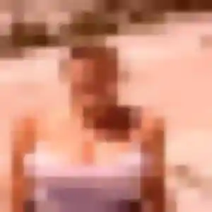Flore (29 ans) à Cercy-la-Tour propose une rencontre maintenant