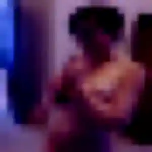 Zara (33 ans) à Chaffois attend une rencontre maintenant
